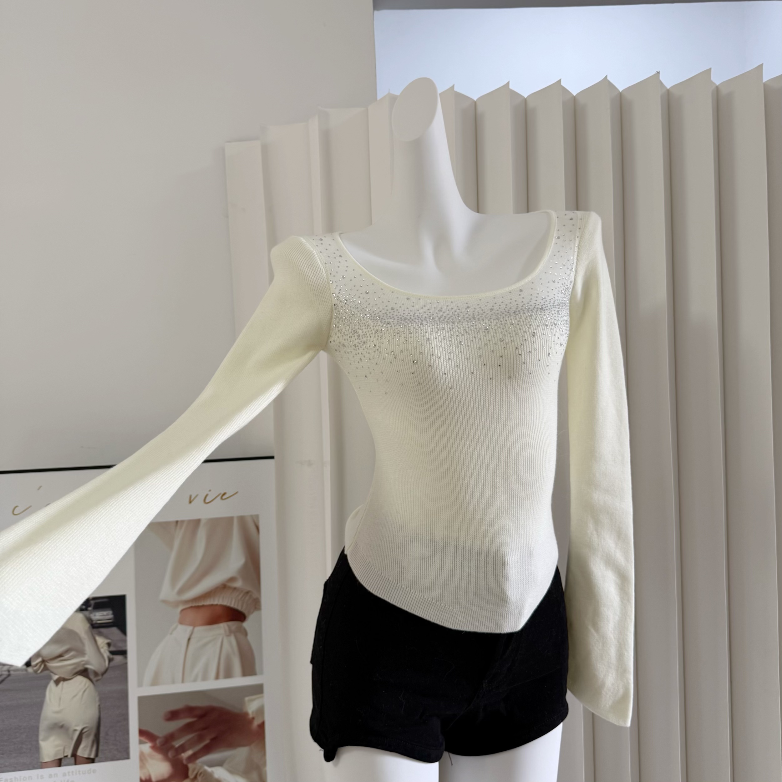 Hotdog Hot and Spicy Mina Starlight Korean Style All-Match Rhinestone Knit Sweater Women Winter Base Layer Top - Image 2