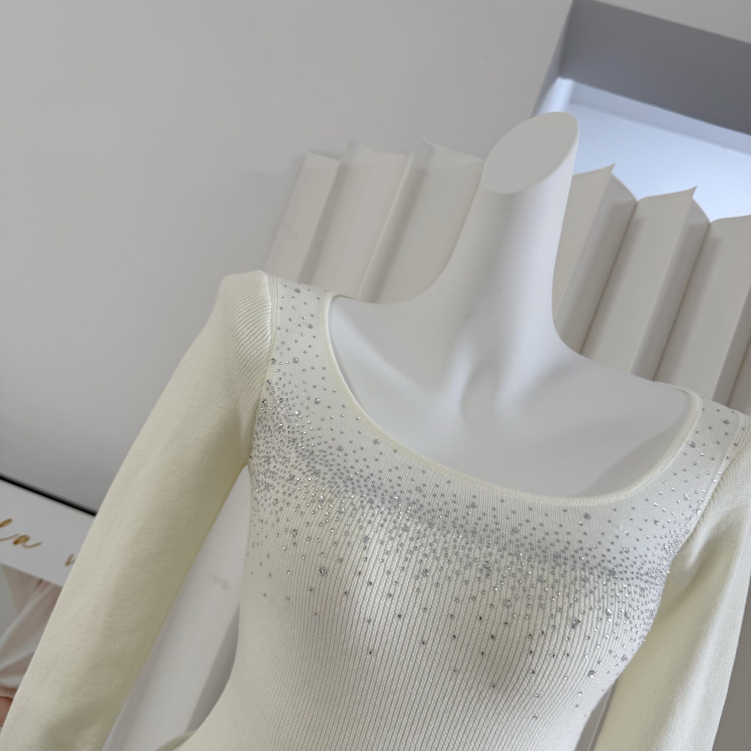Hotdog Hot and Spicy Mina Starlight Korean Style All-Match Rhinestone Knit Sweater Women Winter Base Layer Top - Image 4