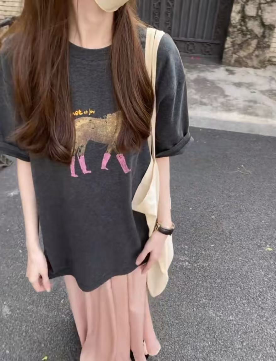 Korean Style Casual Printed T-Shirt and Skirt Two-Piece Set - Image 2
