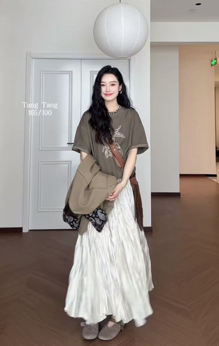 Spring New Korean Style Casual Versatile T-Shirt and Skirt Set - Image 3