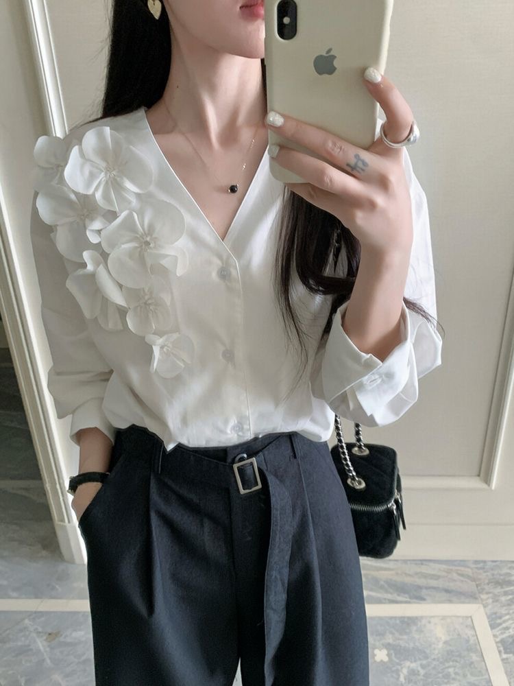 French Style 3D Floral V-Neck Long Sleeve Shirt Women Spring Autumn Loose Design - Image 3