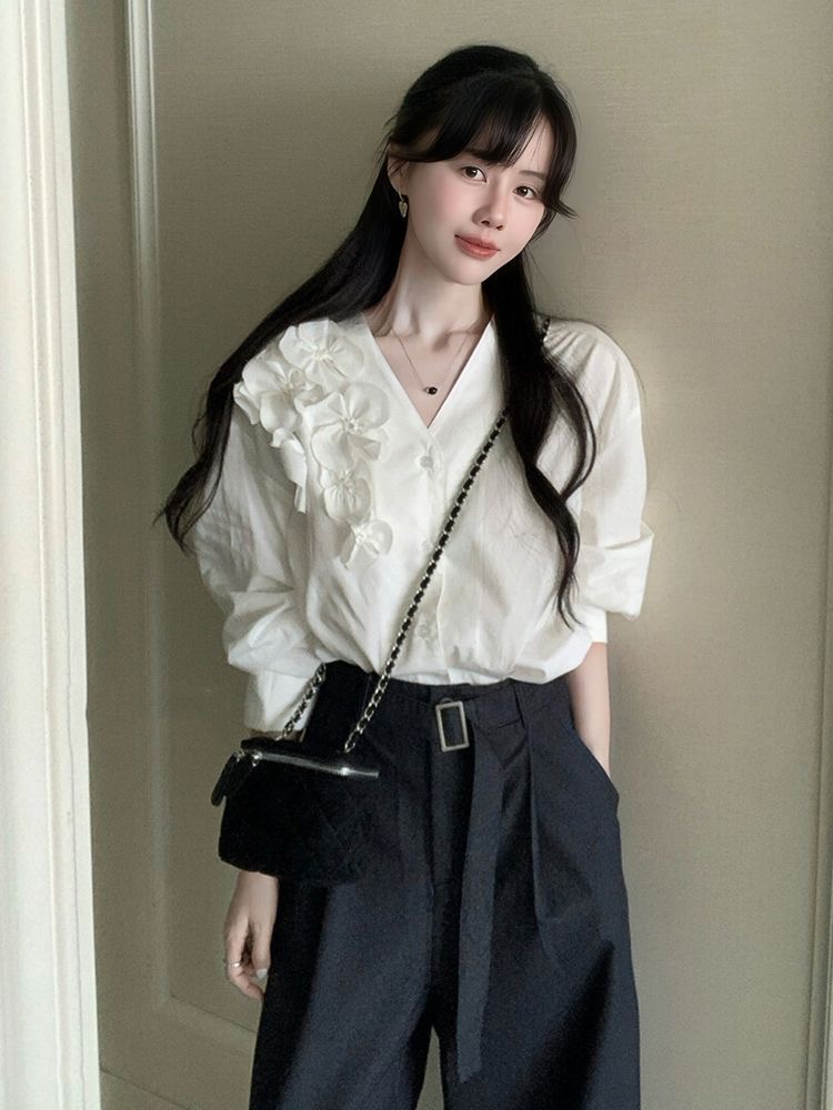 French Style 3D Floral V-Neck Long Sleeve Shirt Women Spring Autumn Loose Design - Image 4